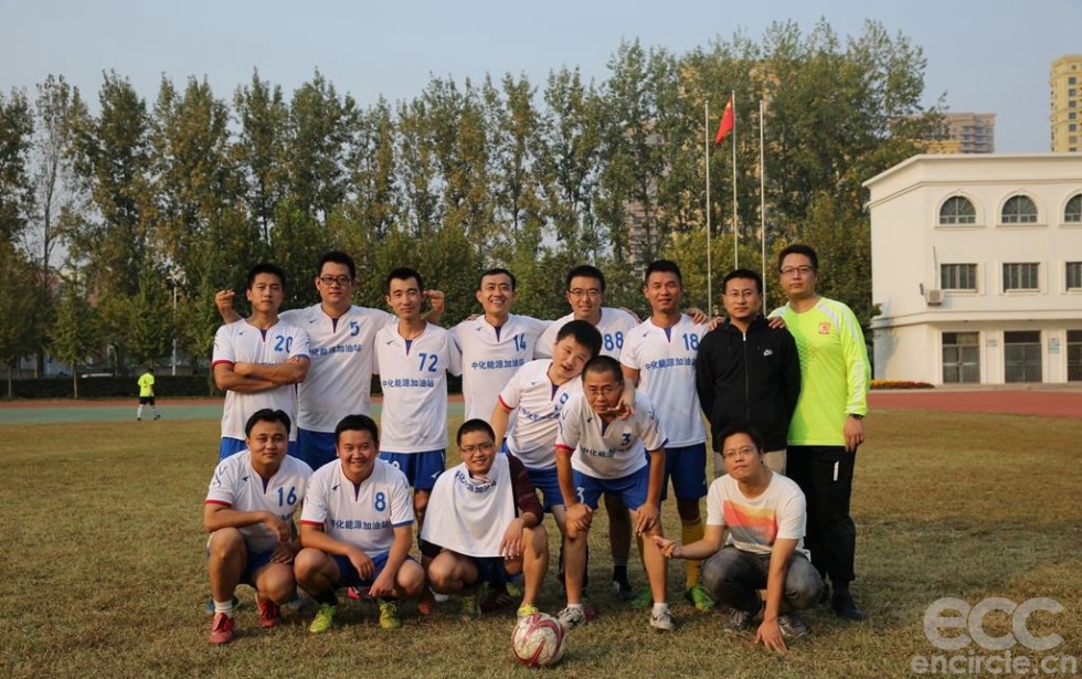 旷野（白）VS中能（蓝） “北京现代杯”第二届铜山足球